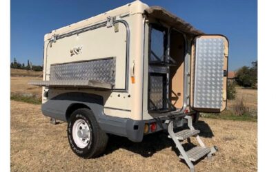 Pre-owned 2001 Jurgens Safari Oryx Caravan (Off-Road) Off-road Caravan for sale in Gauteng
